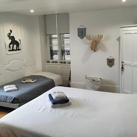 La Maison Des Remparts Séjour chez l'habitant Falaise (Calvados)