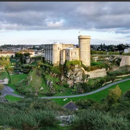 La Maison Des Remparts
