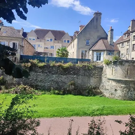 La Maison Des Remparts *