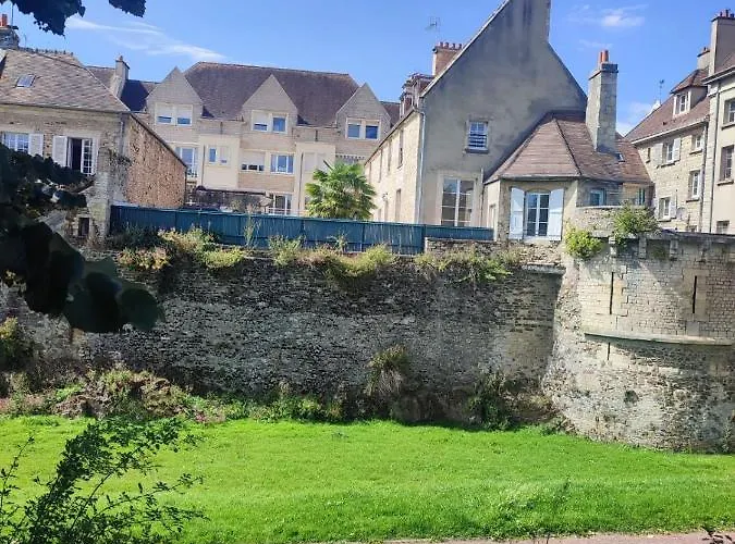 La Maison Des Remparts *